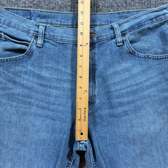 Wrangler Mens Straight Leg Jeans Size 36x29 Light Wash Denim Stretch Mid Rise - Picture 7 of 10